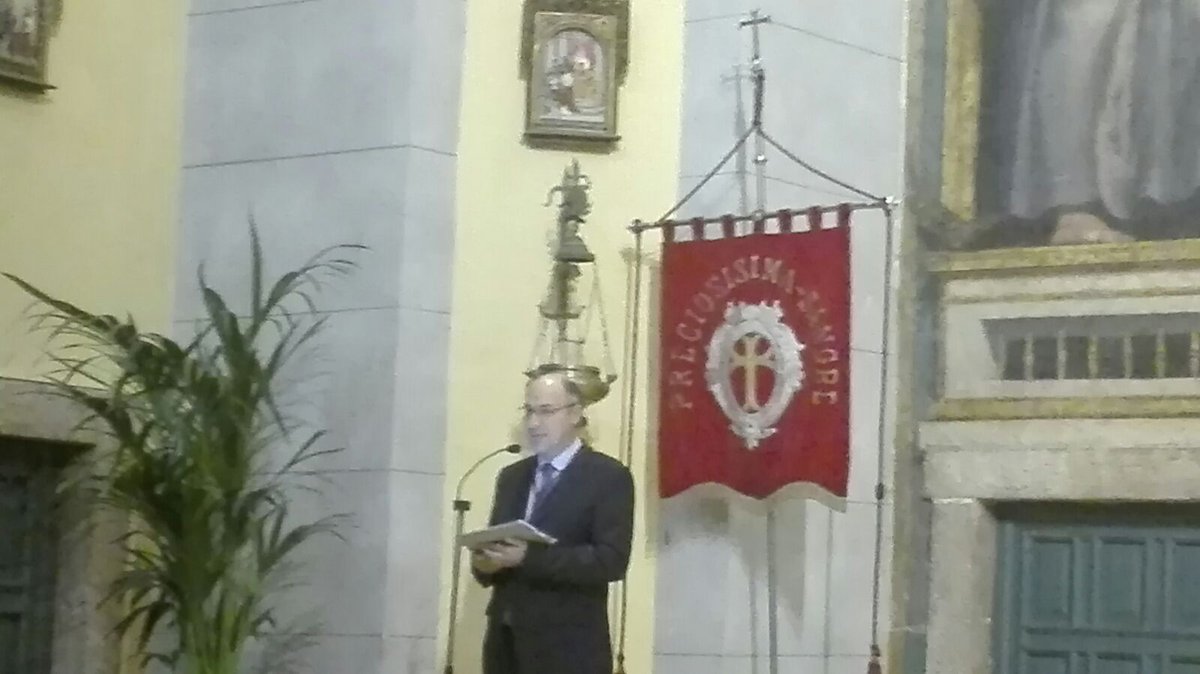 CristoSangreVa's tweet photo. "@PreciosaSangrev: Imágenes de la actuación de @CristoSangreVa que está teniendo lugar en Las Angustias. https://t.co/x33Q9WkEpw"