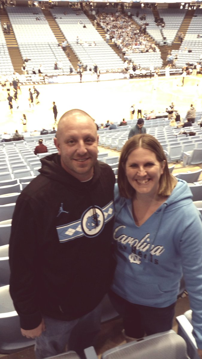 BehrMarcy's tweet photo. UNC Basketball game for Valentine's Day!!  #hubby'schristmaspresent https://t.co/Rnb14QeWk2