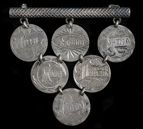 amhistorymuseum's tweet photo. Love tokens: Where cold, hard cash and romance meet: https://t.co/7sxz1yx7qu https://t.co/kBREF62aOC