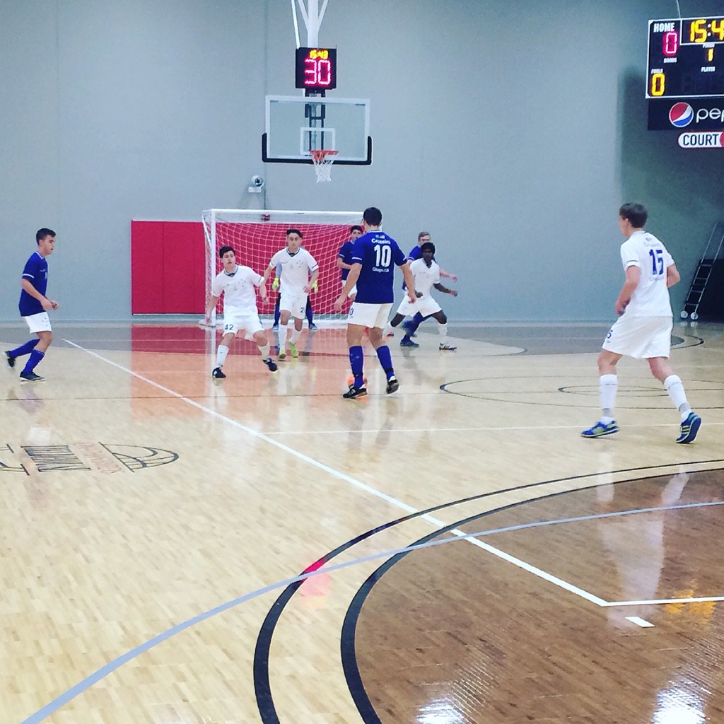USFutsalMidwest's tweet photo. Cruzeiro blue vs Cruzeiro white happening right now in the U19 men's division! https://t.co/hHUqhvO89O