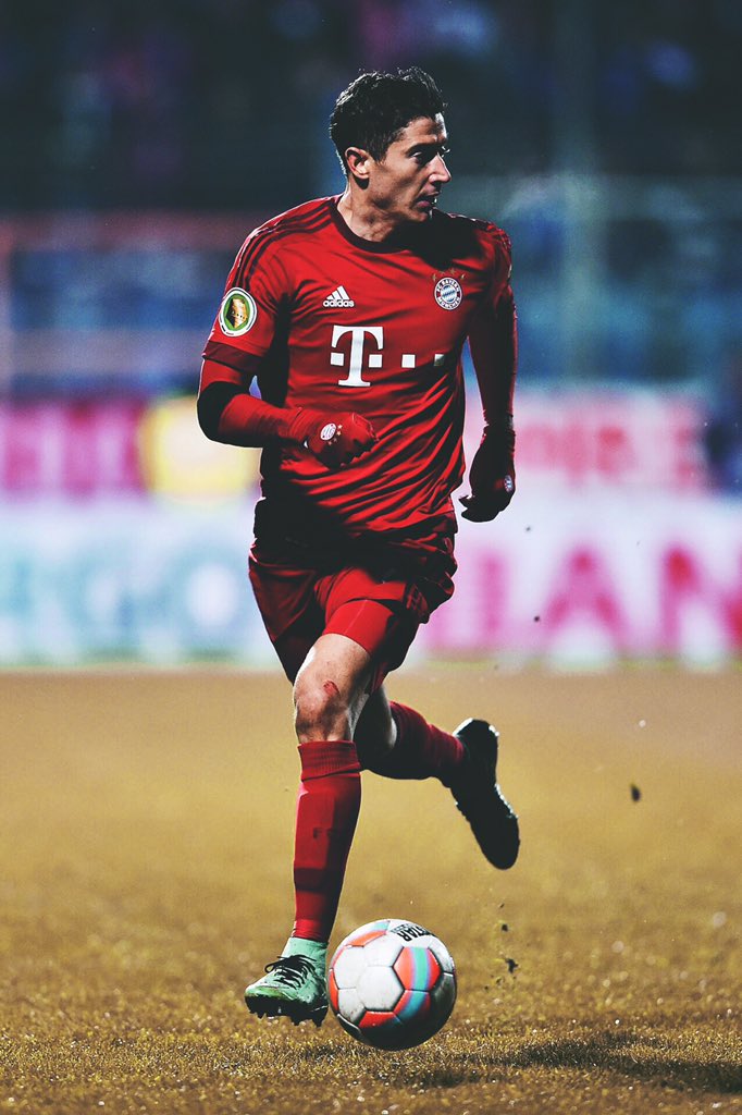 FutbolFootos's tweet photo. Lewandowski | @FCBayernES https://t.co/YKlbLJXeax
