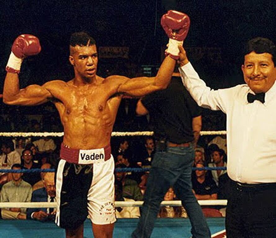 SDSportsAssn's tweet photo. Paul Vaden, Patrick Henry alumnus and World Champion boxer, will be inducted into the #BreitbardHOF at #SaluteSD ππ https://t.co/gmCgnkNIBU