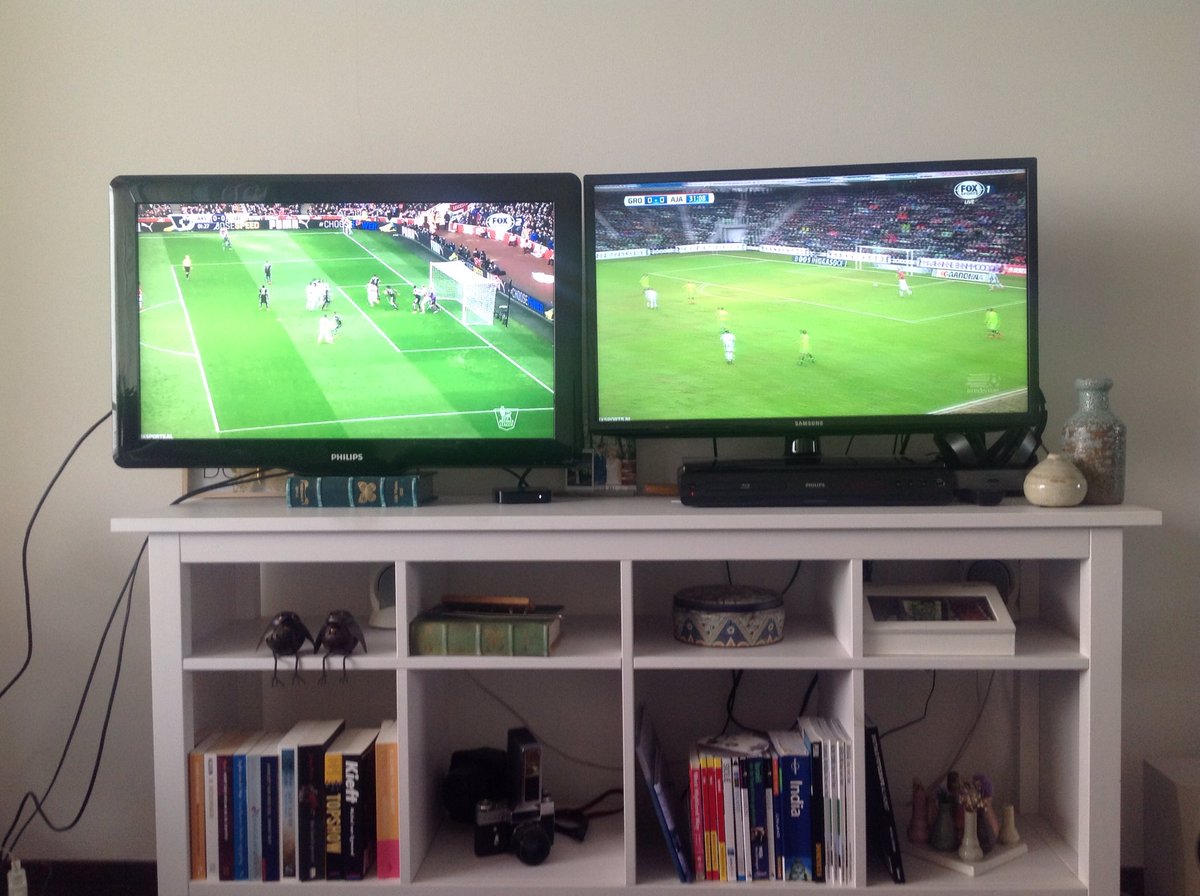 chrisvdworp's tweet photo. Wedstrijd nr. 7 met @GeppvandeWorp. #groaja #arslei #pecfey #asvliv #necpsv #mcitot #augbay #sunday #football https://t.co/6ehzVEyY9g