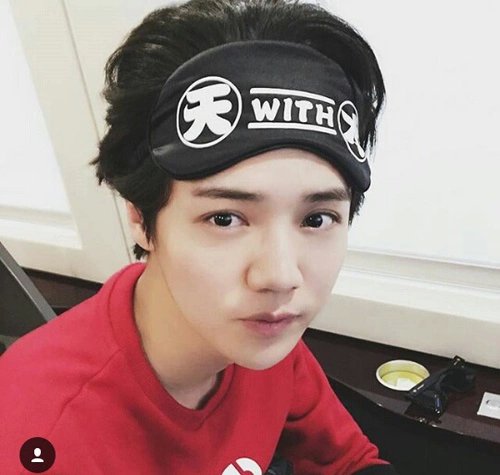 Luhan_ALR's tweet photo. ;) https://t.co/tRi74aUCSu
