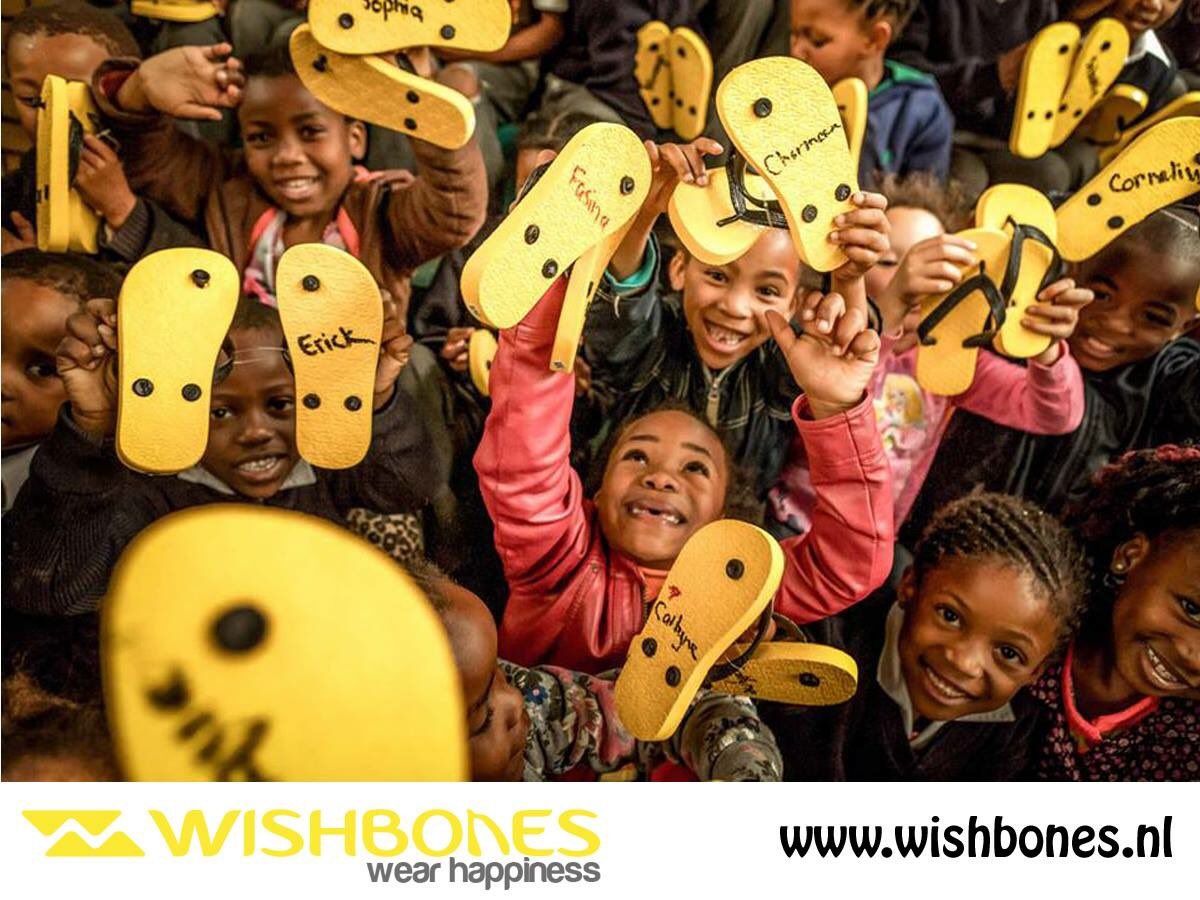 WishbonesNL's tweet photo. Happy Valentines day! Spread the love! #Valentines #wearhappiness https://t.co/vK0YHbIXU0