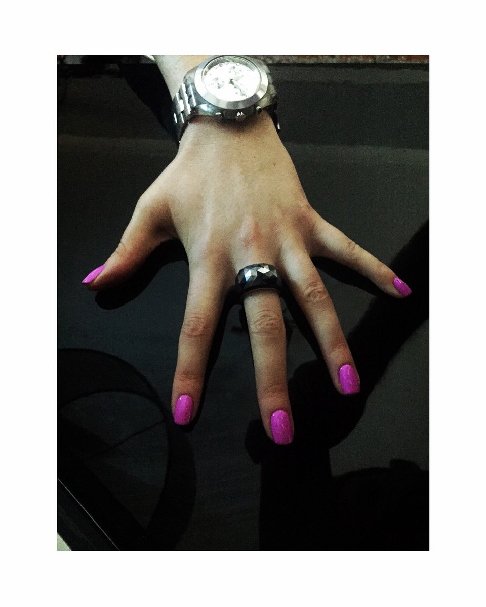Love my nails nice &amp; bright to beat the winter blues! Thanks <a href="/Lexiesbeauty/">Lexie simberg</a> #nails #beauty #bblogger