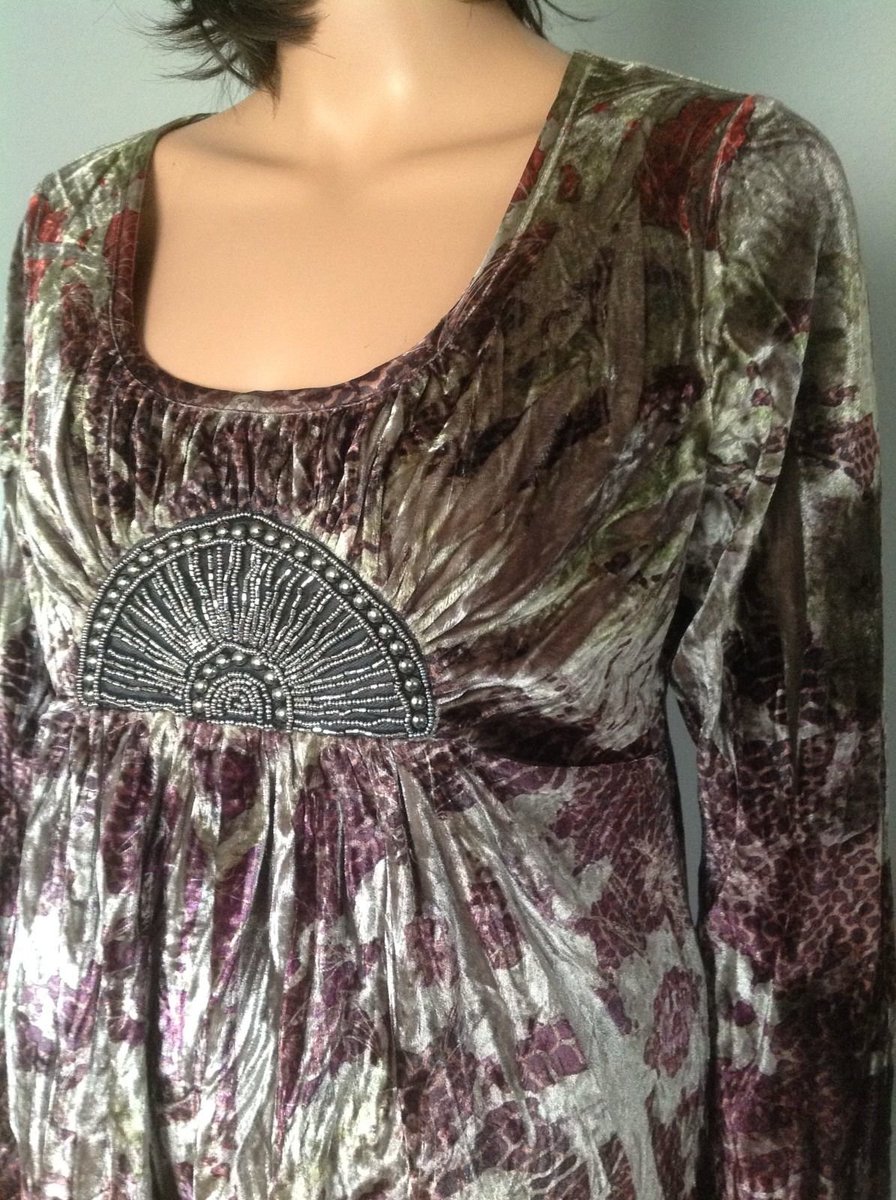 SOHEYLLA's tweet photo. #Tunic #bohemian #velvet #women #M #beaeded #hip #chic @ebayrt @eBay #eBay https://t.co/7wHGgr6HRU #gift #fashion https://t.co/DQS18YdAAk