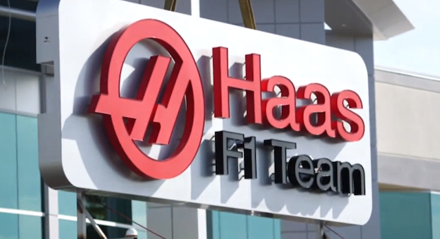 velocialta's tweet photo. Amanhã 15/02 a @HaasF1Team vai ligar o seu carro pela primeira vez!
Alguém ai ansioso? #F116 https://t.co/MzhNcMKsHW https://t.co/ZCZaO1oKeA