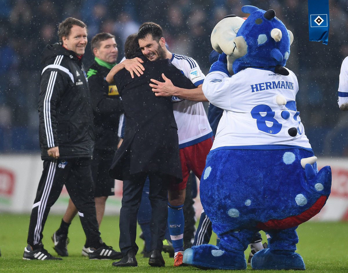 HSV's tweet photo. "Mit Teamgeist zum Sieg" - die Stimmen nach dem intensivem Heimspiel #HSVBMG: https://t.co/OVvRjIcC1d https://t.co/kDJEQdTpU4