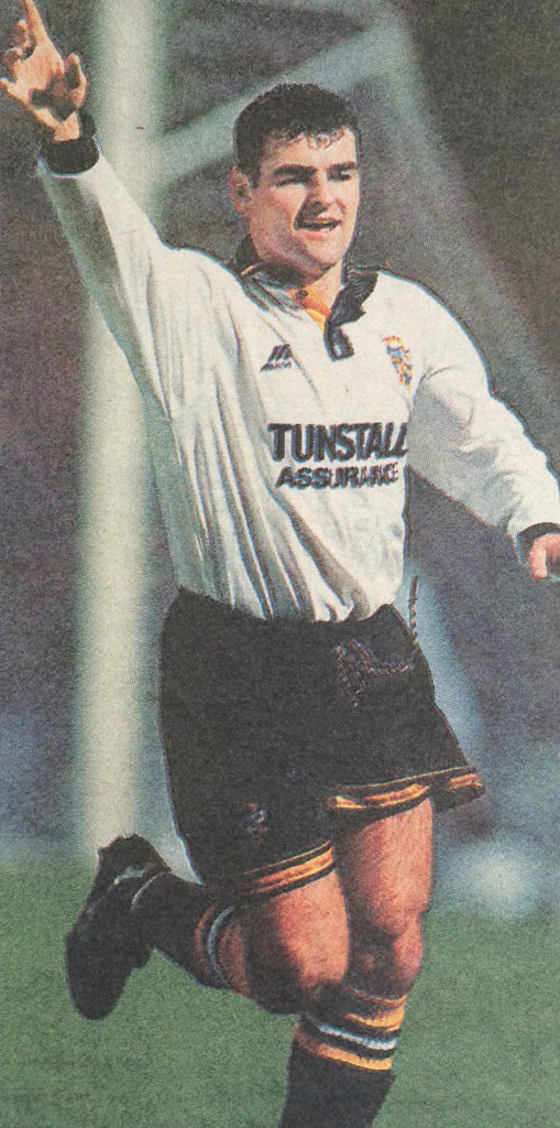 pvfcprogs's tweet photo. #OnThisDay 14/2/96 Ian Bogie runs away after his stunning opening goal in 2-1 win v #Everton #FACup4 R #portvale https://t.co/GLyxsCQJZK