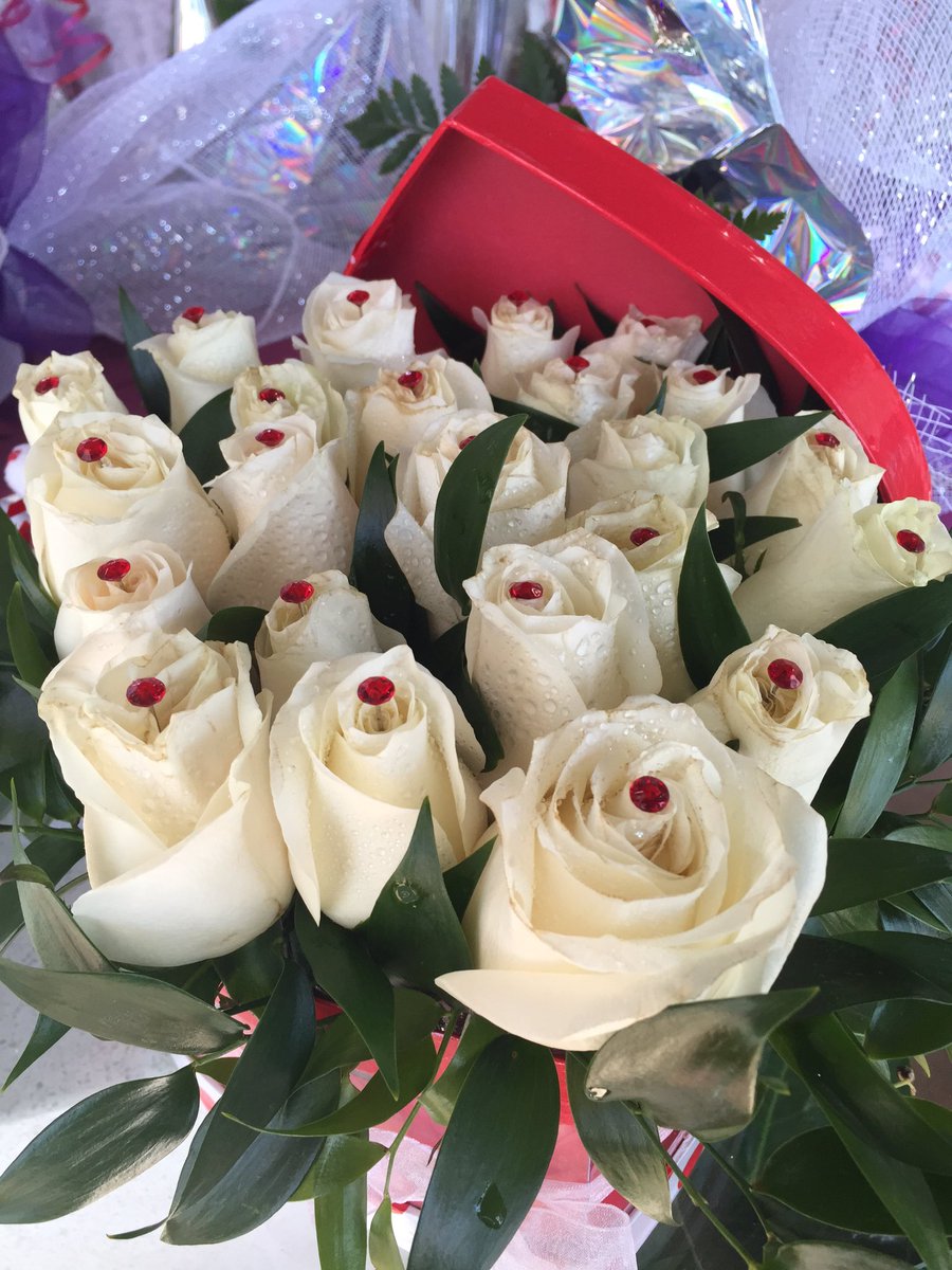 ItalFlorist's tweet photo. Happy Valentine's Day, hope it was a sweet one. https://t.co/kJjNgSd6TQ