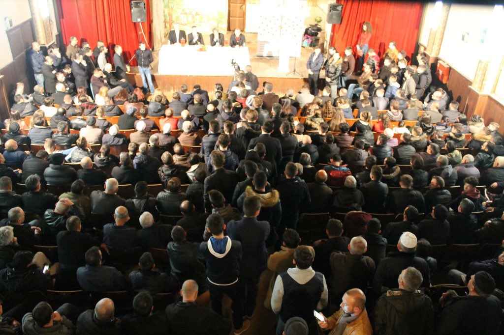 LRpdsh's tweet photo. #alliance for #albanians last night with the #youth of Negotin of #Pollog on an open debate https://t.co/Q4ZvJO1eIe