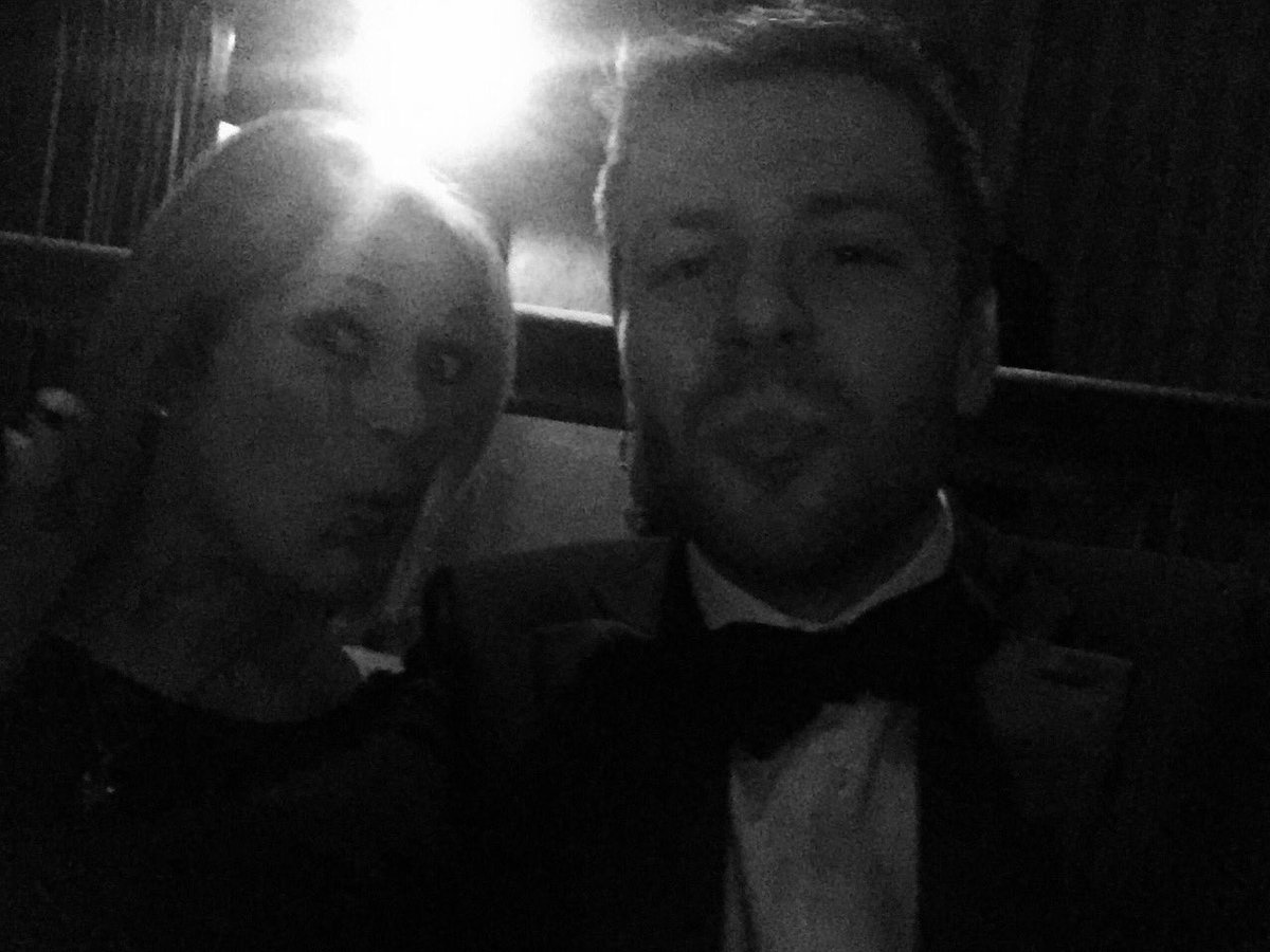 Supporting #Kisses4Wishes for <a href="/RaysofSunshine/">Rays of Sunshine</a>. Text 'KISS03' to 70070 to donate £3