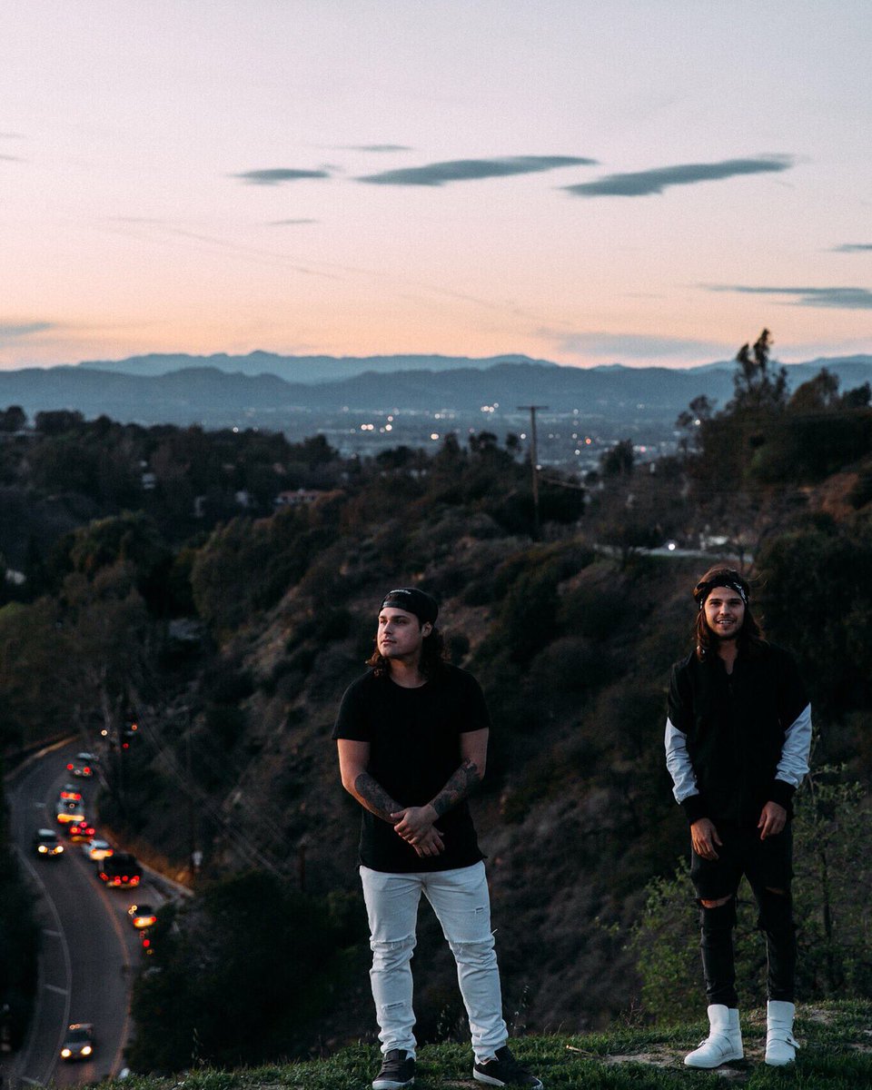 DVBBS tweet picture