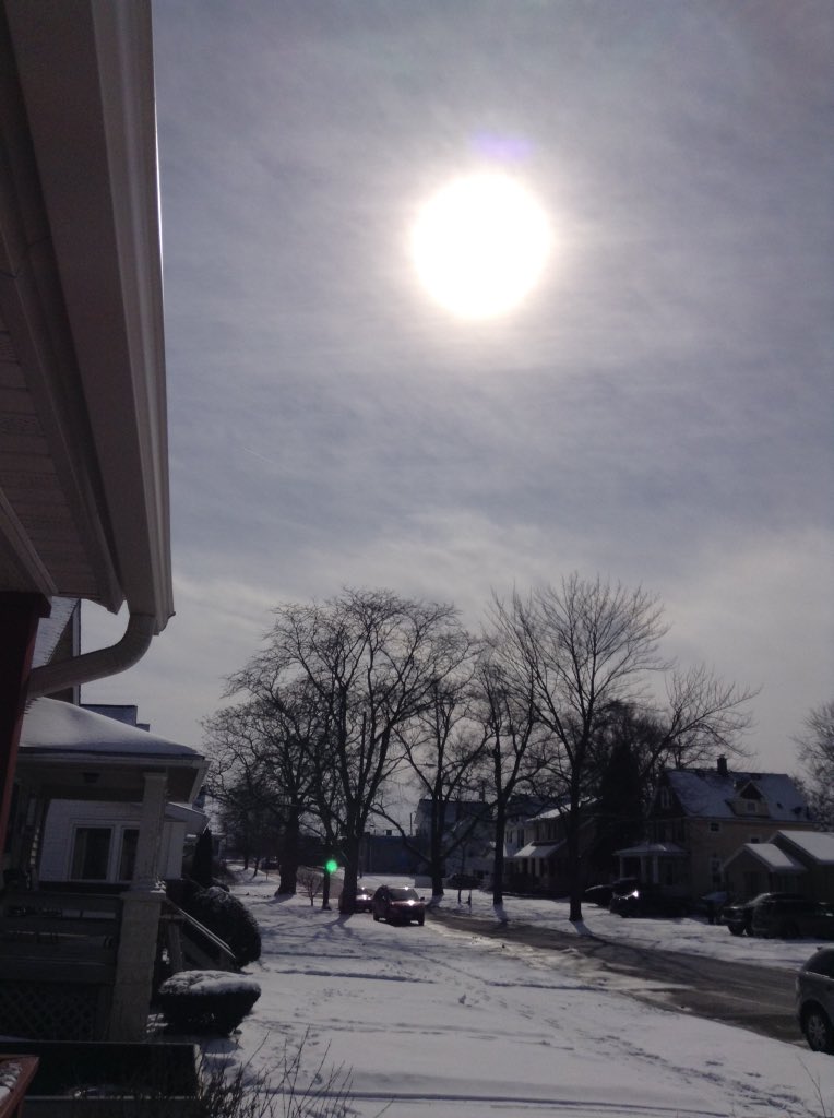 SkyLineGuy93's tweet photo. Happy #Valentines Day 😊
#sunshine #sky #SkylineGuy 🌤 https://t.co/GOePcu5OgA