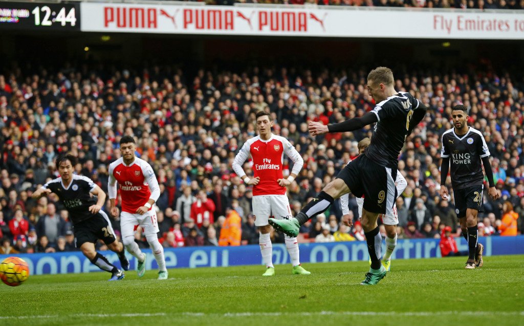Jamie Vardy has won more penalties alone (6) than the other 19 #BPL teams this season #ARSLEI