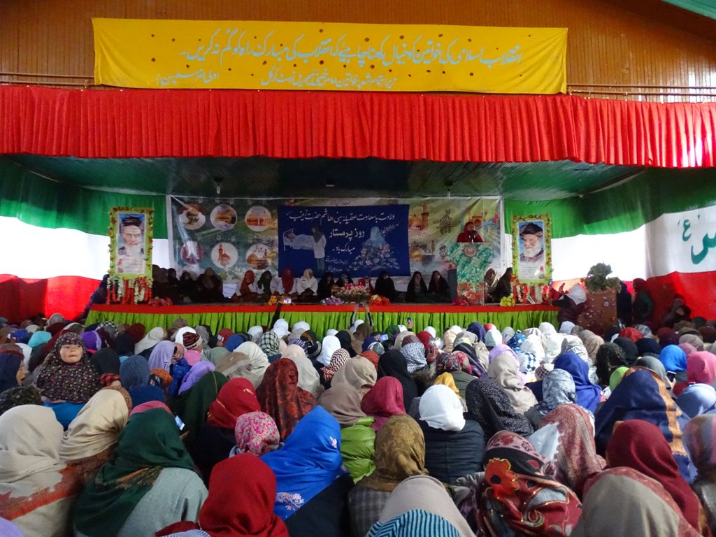 Basij_Kargil's tweet photo. Birthday of Hazrat Zainab(SA) celebrated as “Nurse Day” in Kargil BY Zanabia Women Welfare Society ( IKMTKARGIL) https://t.co/AbMFan2EP4