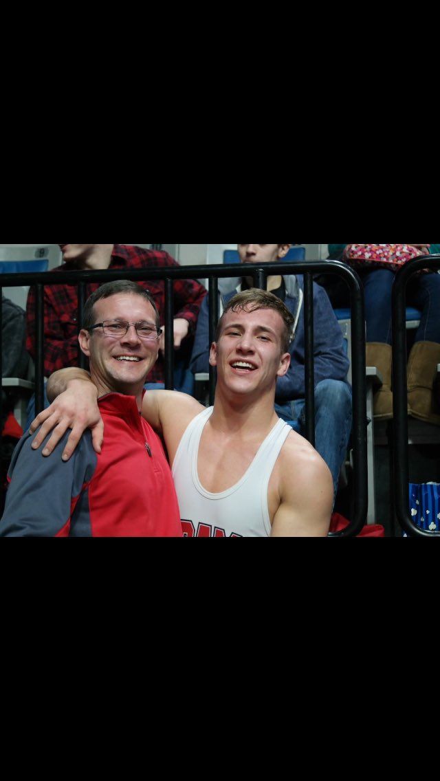 bigticketbates's tweet photo. #StateBound #ProudDad #Sweet16 #BagubaStrong #HardWorkPaysOff https://t.co/F685GaR1Xg