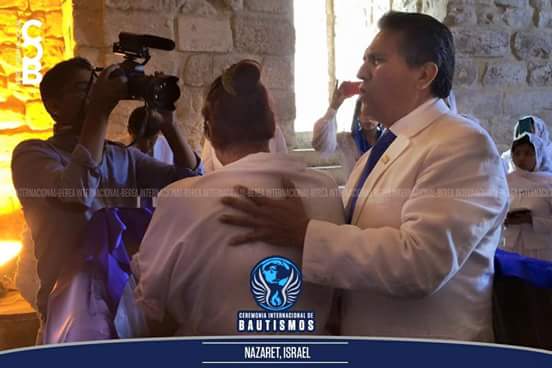 rouxx18's tweet photo. Desde Israel!!!! #LdmBautismos #SoyLuzdelMundo https://t.co/yKxgJ1YEF5