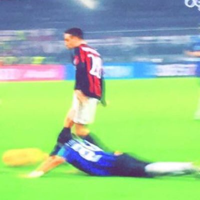 Grey1__'s tweet photo. بعد أقل من ربع ساعة ضحايا ميلان على #bein4 https://t.co/kT3ieodOzw