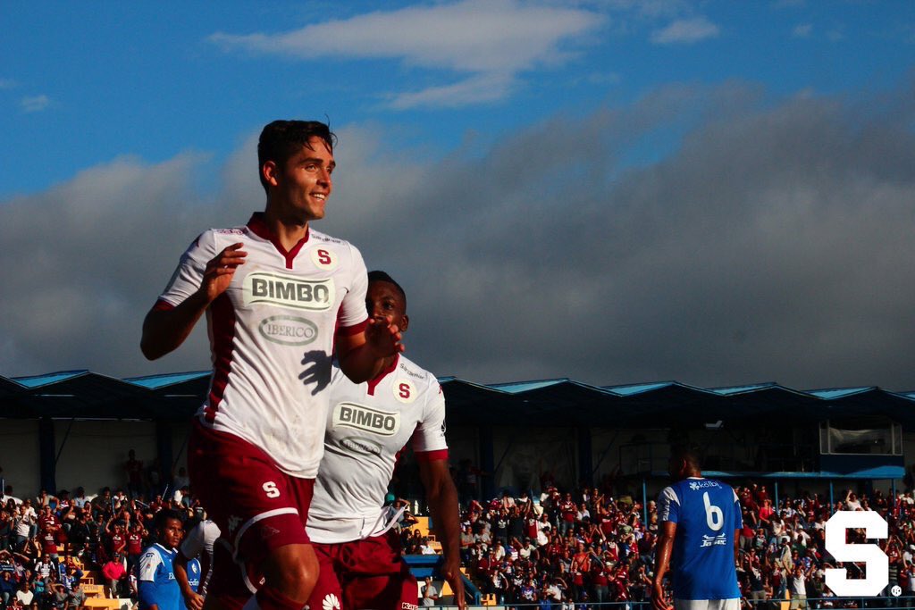 Feliz de anotar con el equipo que amo: SAPRISSA. Muy orgulloso del esfuerzo de mis compañeros y la victoria 💪🏼