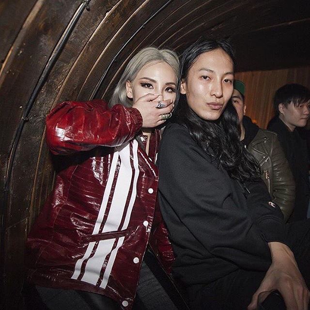 CL2NE1INDO's tweet image. [IG] 160215 🎀
🔸CL, Harin &amp;amp; Soojoo © soojmooj
🔸CL &amp;amp; Soojoo © maho_lita
🔸CL &amp;amp; Alexander Wang © 1oaknyc