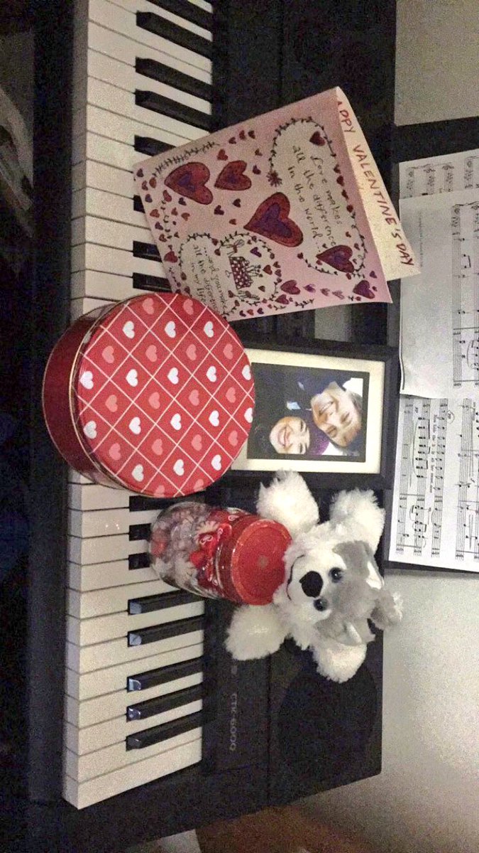 puchkoffd's tweet photo. My babe is the best there is! Happy Valentines Day @cayleaabarone https://t.co/jpJ4voTNPZ