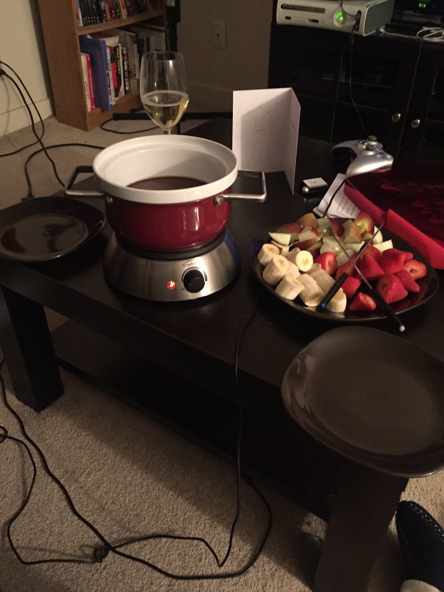 Hillary Hall tweet media