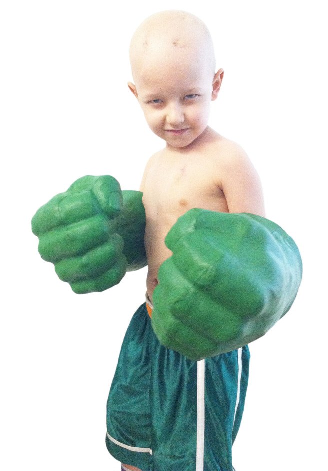 guardiacivil's tweet photo. #FelizLunes 
Día Internacional del cáncer infantil y nuestro primer tweet es un abrazo a los héroes que lo combaten https://t.co/HRo6DJrdyC