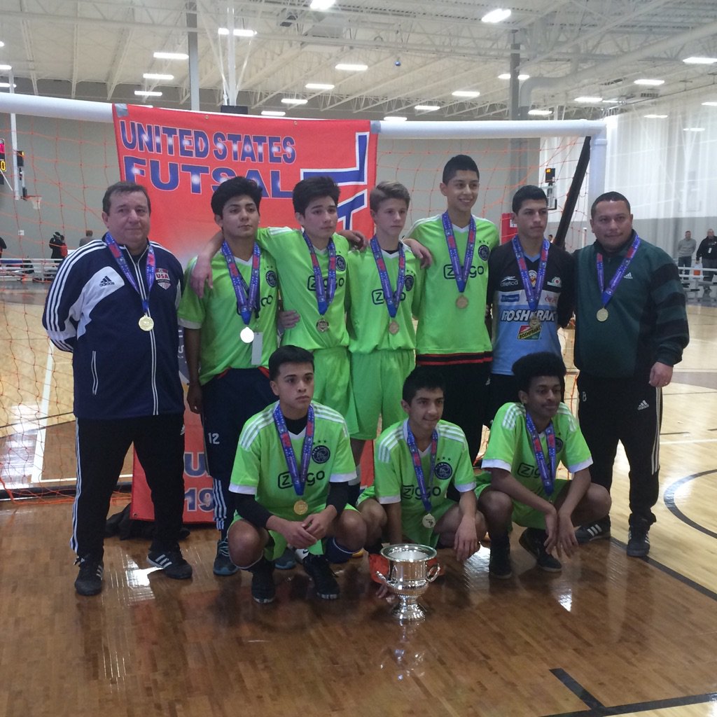 USFutsalMidwest's tweet photo. The U16 boys #MidwestFutsalChamp is the saltilinas! https://t.co/yf8RcCRjkR
