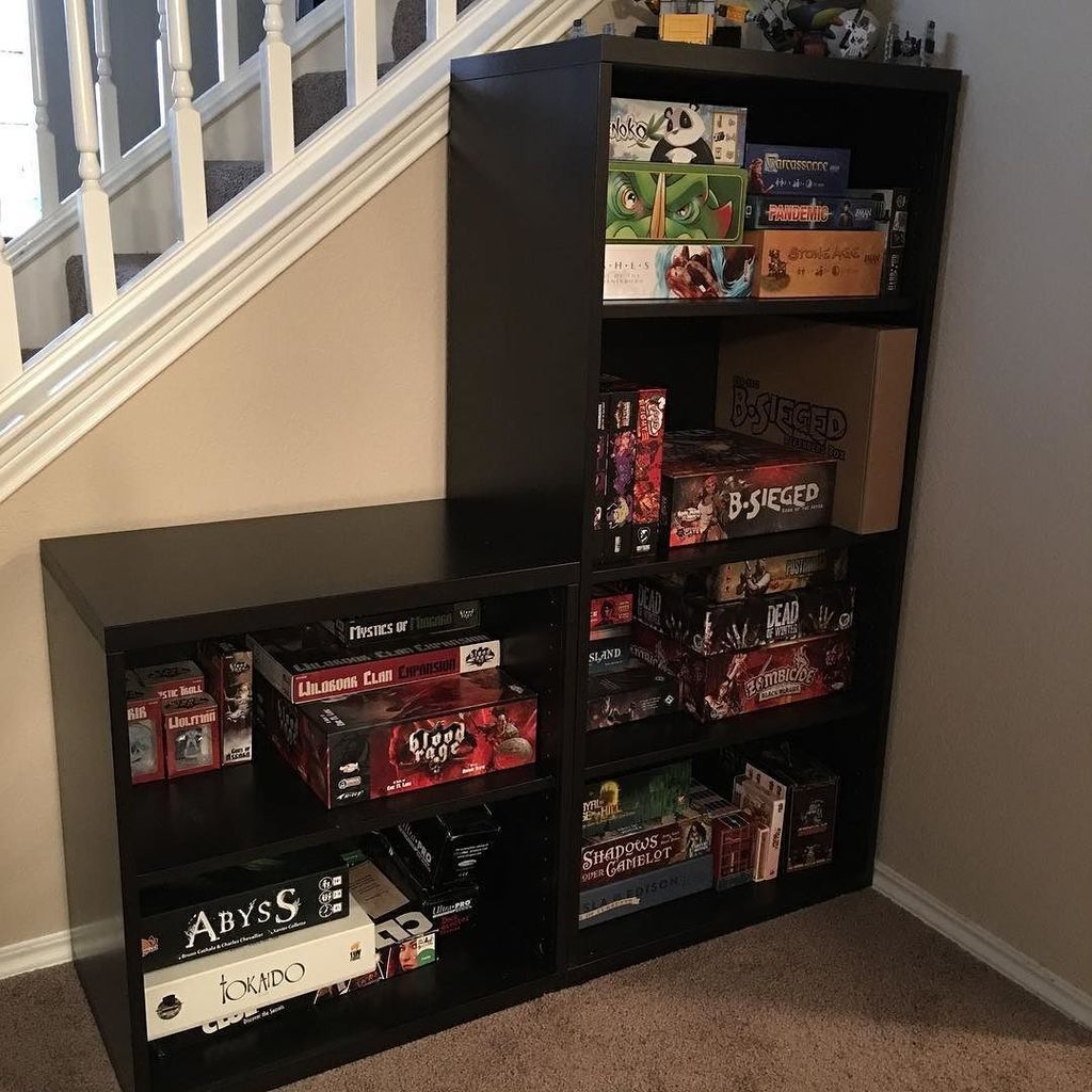 powderedsouls's tweet photo. Gaming isn't just electronic you know. #throwbackgamer #boardgamegeeks #newshelves #geekycโฆ https://t.co/sUHiFrznTy https://t.co/tI1hasJpb1