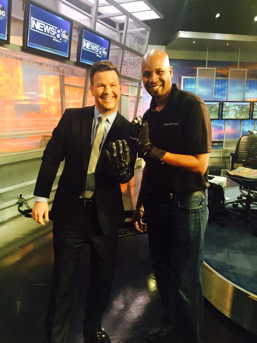 Behind the scenes at Good Morning Texas <a href="/wfaagmt/">Good Morning Texas</a> <a href="/wfaachannel8/">WFAA - Legacy</a> sharing the #BearTekGloves story with <a href="/roncorning/">ron corning</a>