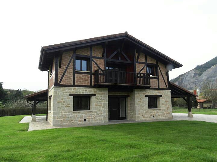 ALTZARI EBANISTERÍA tweet media