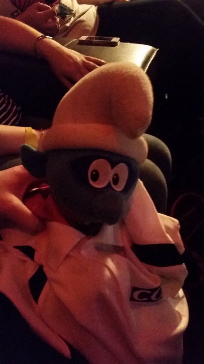 gildo101's tweet image. @SnookerSmurf  official ref of @WorldSnooker1  #clockisticking  #backtothepool