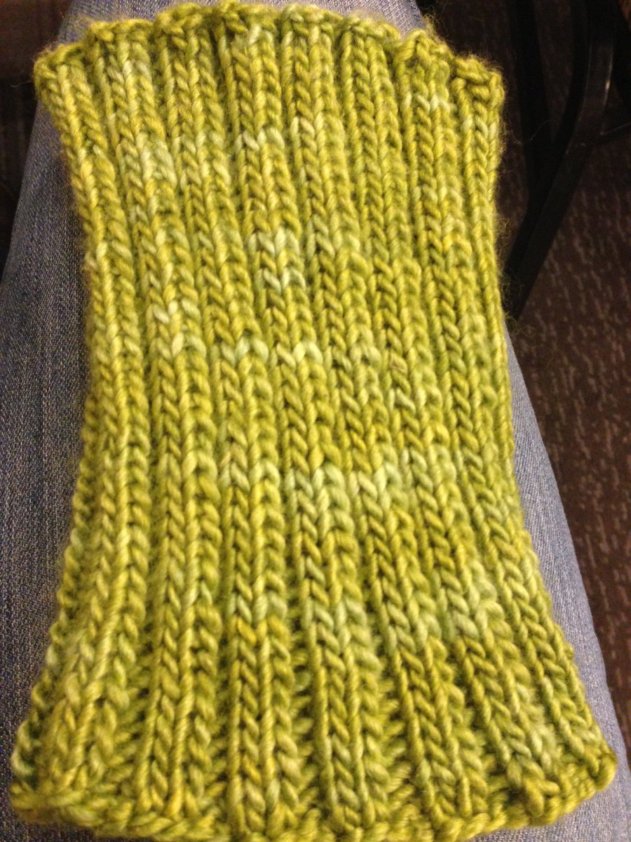 wyld_peace's tweet image. One boot topper done- on to the second! #makersgonnamake #knitting #conferenceperks