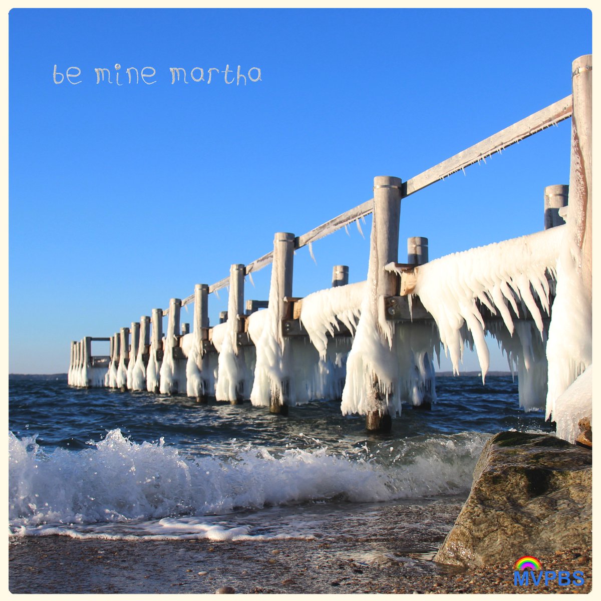 Happy Valentine's Day from Martha's Vineyard Island!

- (PHOTOGRAPH) - instagram.com/p/BByH2kDvn6Q/…
