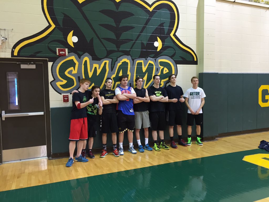 BadBoyzbball's tweet photo. Your 2016 Rec league champs #noonecanhang https://t.co/30qwIKzHuY