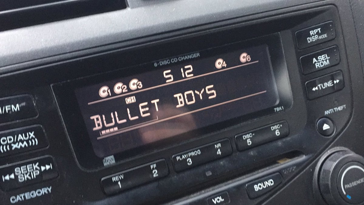 Santinimatt's tweet image. Old school .@butchwalker. Day officially made. #smoothupinya