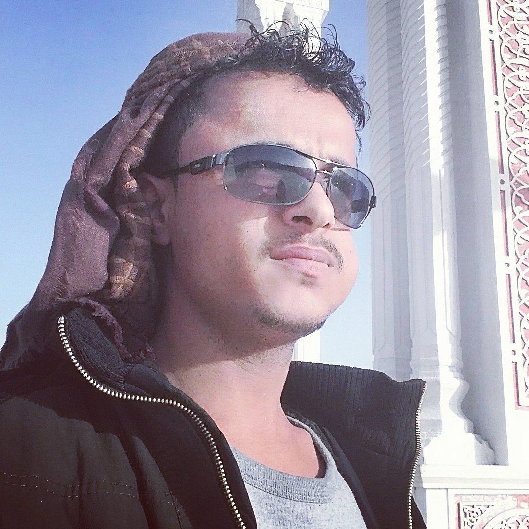 بسام تاجر عقيق يماني tweet media