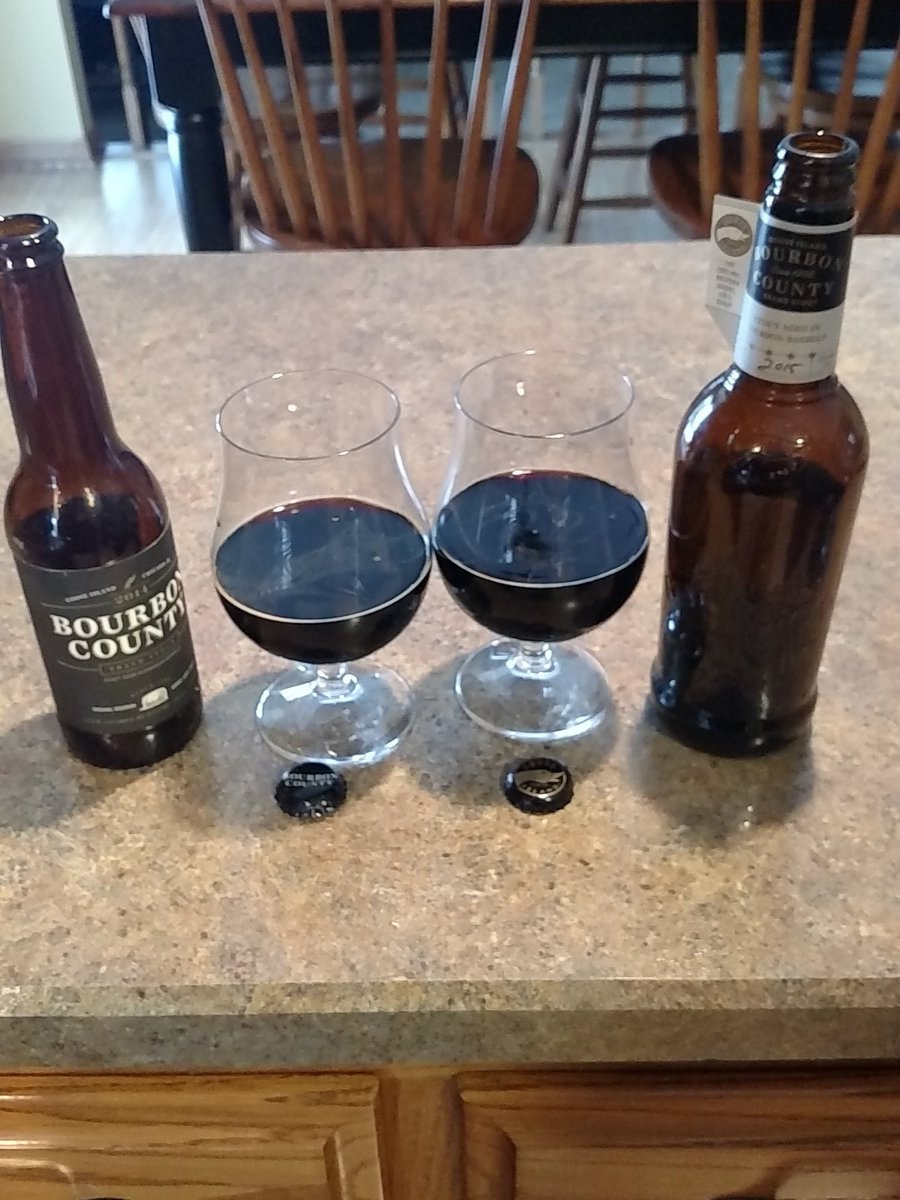 beesbigbeerblog's tweet photo. @beesbigbeerblog 2015 is 14.3% ABV and 2014 is 13.8%.  However the 15 is slightly smoother, less bite, than the 14. https://t.co/STB8WPgrqt
