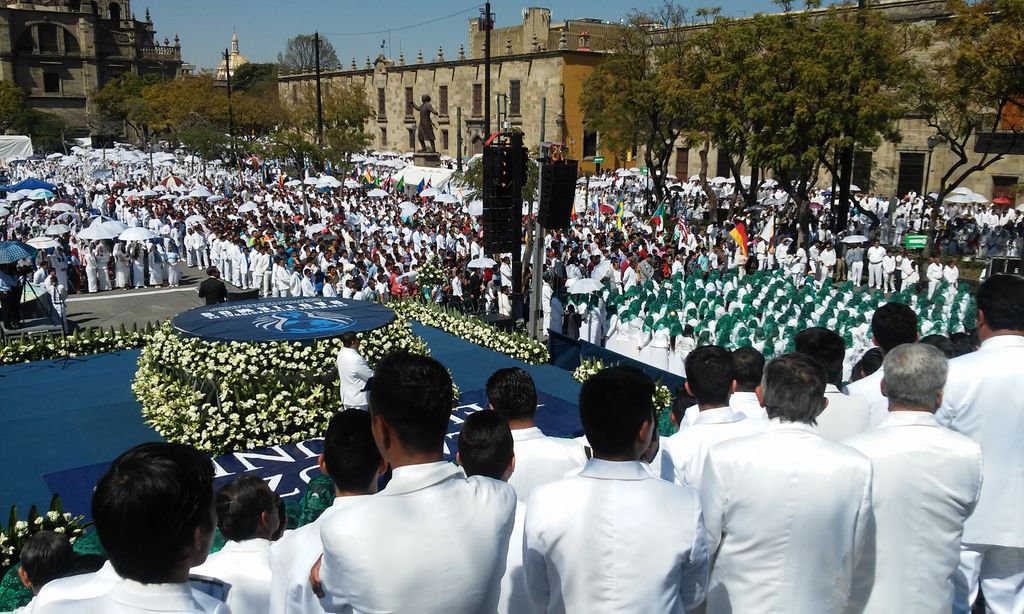 2102Enock's tweet photo. #SoyLuzdelMundo #LdmBaustismos 
Hay un nombre nuevo en la gloria .. https://t.co/ekxHUxX1oF