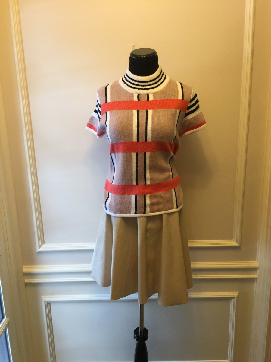 roundaboutcle's tweet photo. Spring is around the corner. Cute outfit for date night!! #LocalCle https://t.co/L2uglB3pA4