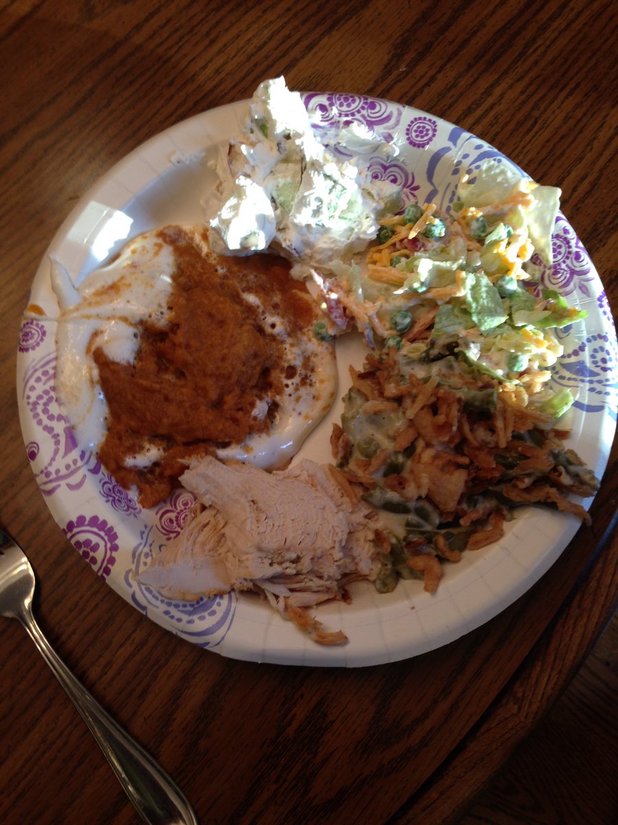 emme_nickel's tweet photo. Happy Valentine's Day. #Thanksgivingpart2 https://t.co/iQYMEsRBOU