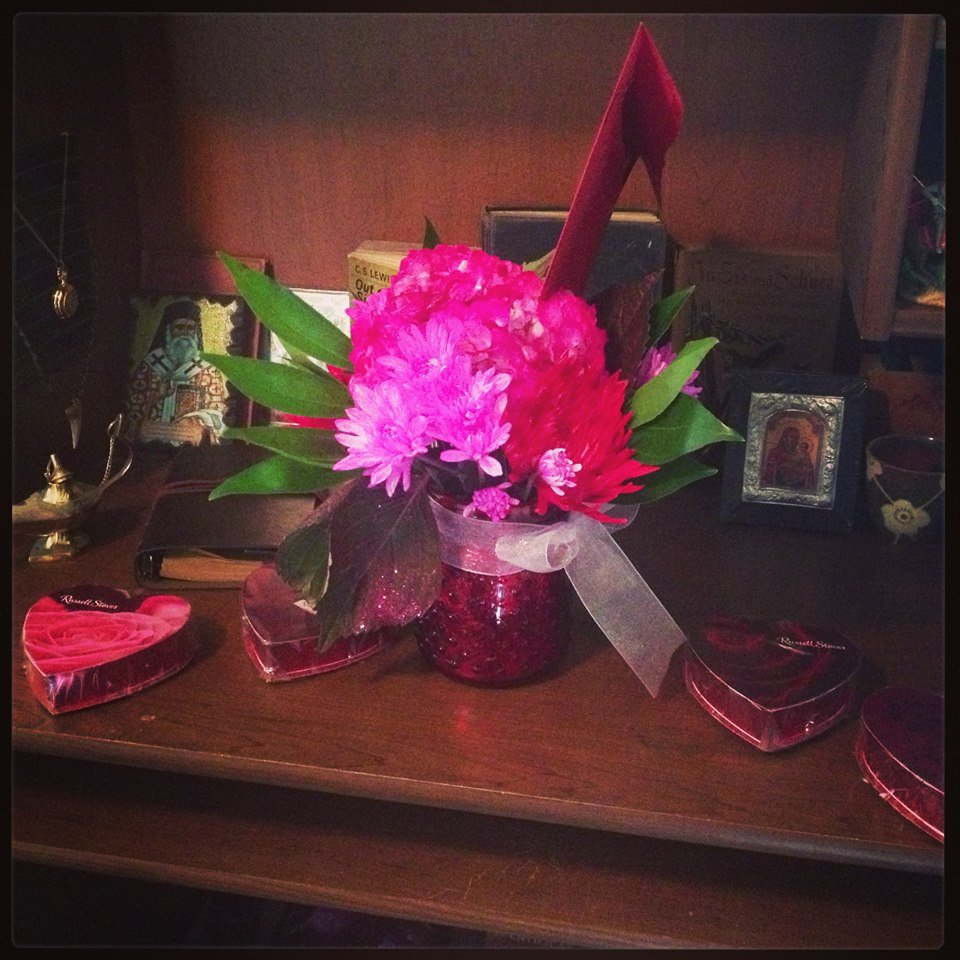 My #specialsomeone got me these great flowers and chocolates for #ValentinesDay! What a great #ValentineWeekend