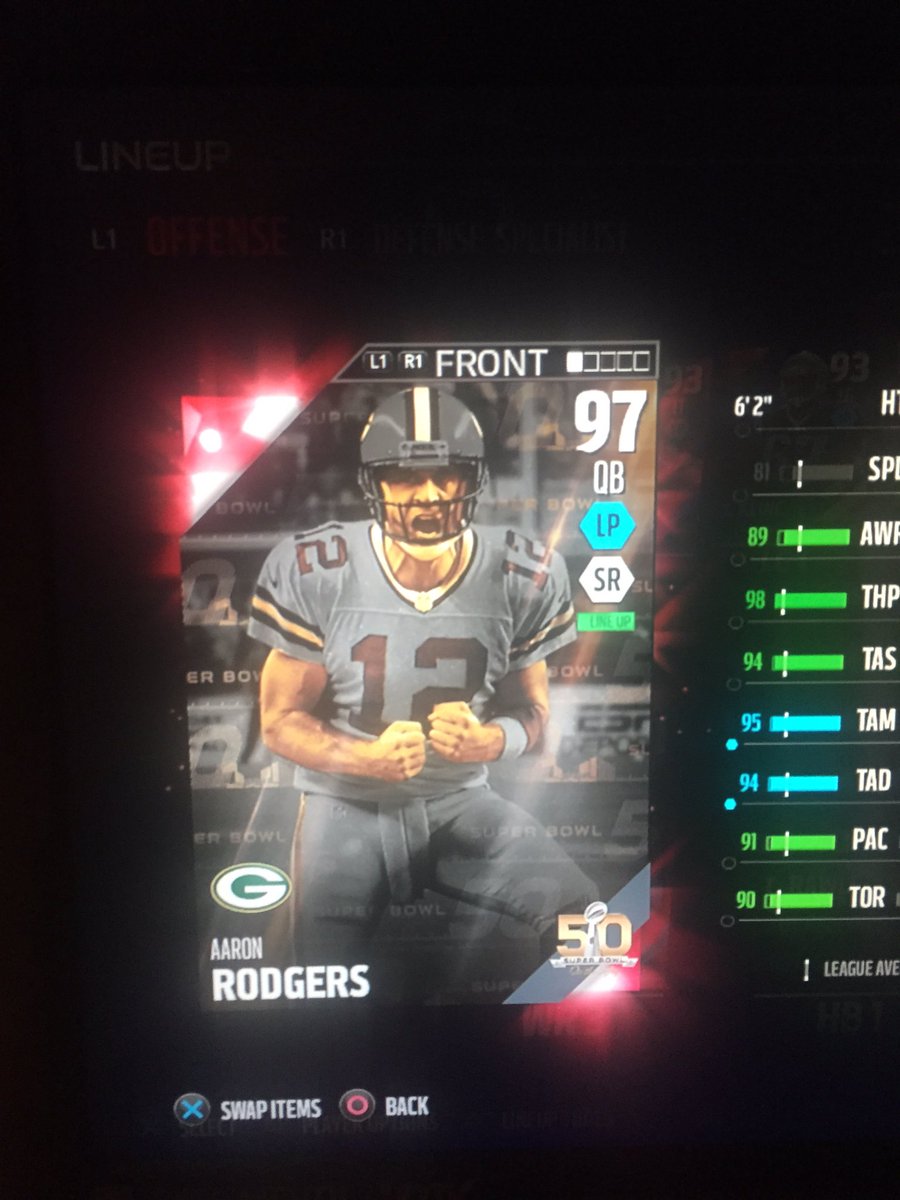 RavensMut_'s tweet image. Giveaway time again. First 100 retweets and 100 likes! Dm me for entry when you are done.