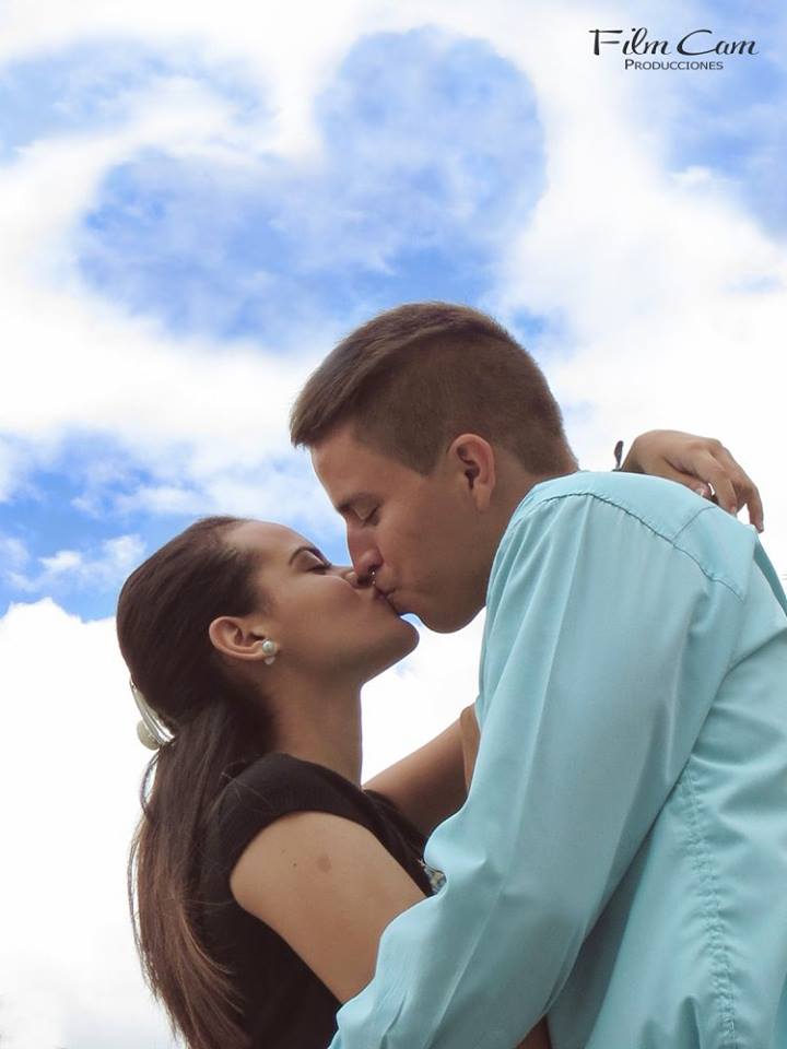 FilmCam1's tweet photo. #Hoy d��a del amor compartimos #SesiónFotográfica hecha para la linda pareja #Jean&amp;Belkys ►https://t.co/SBGFRGP2fy https://t.co/aPlPxrVoca