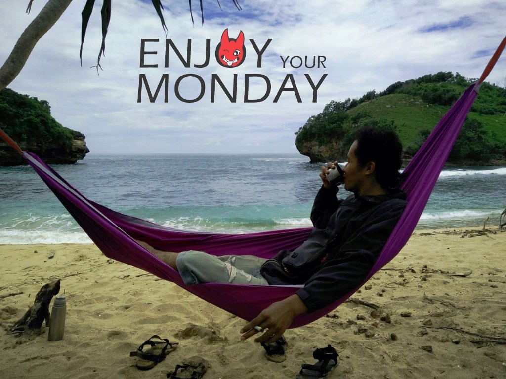 dolanBLITAR's tweet photo. Money Day! Semangat kakak...
Lokasi: Pantai Keben, Ngadipuro Blitar ayo #dolanBLITAR https://t.co/E9zSyLdkDg