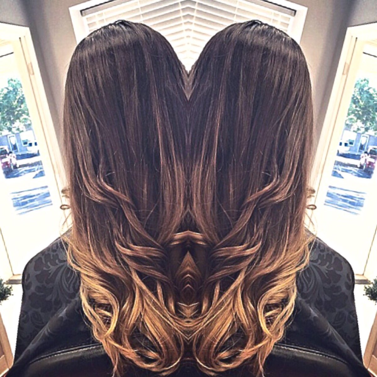 CanvazSalon's tweet photo. ❤️ Balayage #ombre #paintedhair #balayage #canvazsalonandspa #bowlinggreenky #beachwaves ✂️🎨😍 https://t.co/e7ikl5cemH