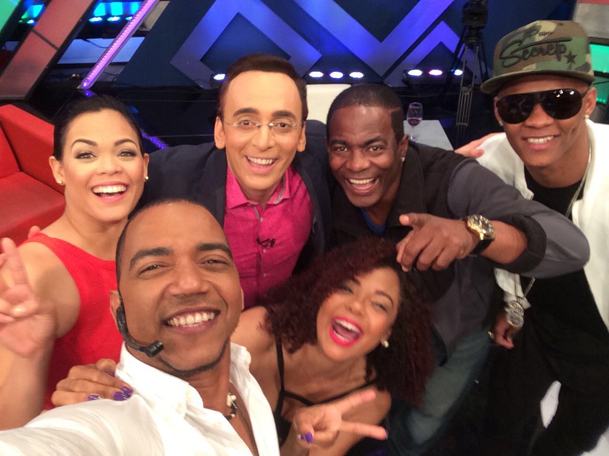 Gracias a nuestros invitados de hoy <a href="/PapaSecreto/">S E C R E T O</a> <a href="/kiararomero/">Kiara Romero</a> <a href="/PapaSecreto/">S E C R E T O</a> nos la pasamos #Rulay jajaja