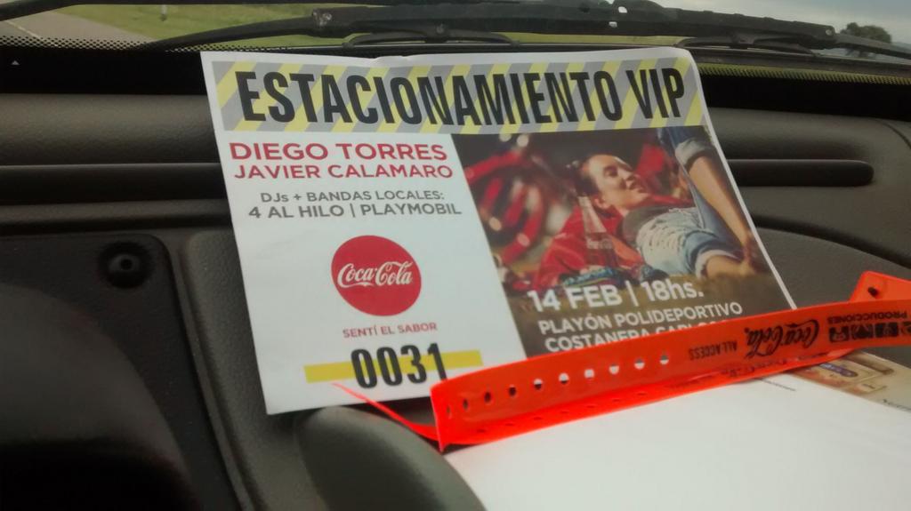 andresbolletta's tweet photo. Tremendo Show d #DiegoTorres y Tremendo Evento d #CocaColaInConcert Gracias x la invitación! #DomingoEnFamilia https://t.co/jF1SqUSpJ3